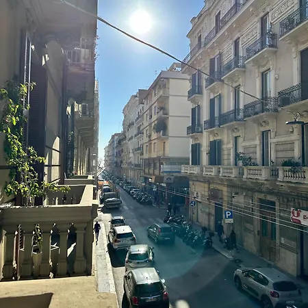 Venus * Bari